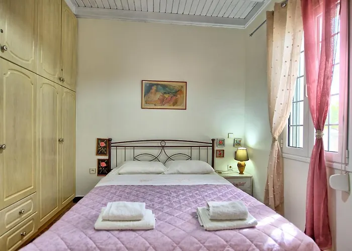 Athanasia - With Private Pool On The By Posarellivillas