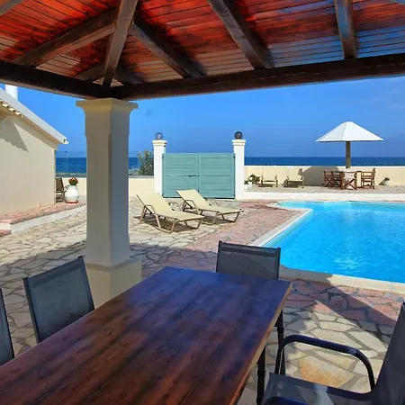 Athanasia - With Private Pool On The By Posarellivillas וילה *